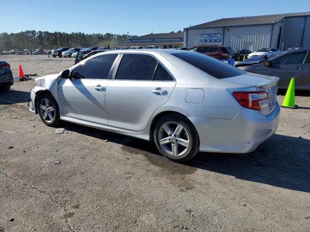 4T1BF1FK2EU455451 - 2014 TOYOTA CAMRY L SILVER photo 2