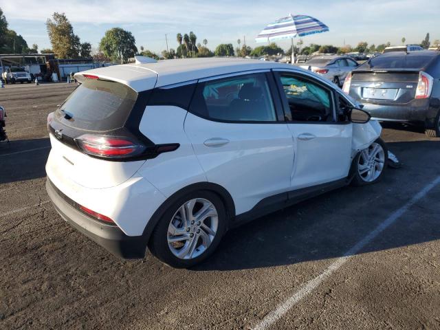 1G1FW6S08P4198055 - 2023 CHEVROLET BOLT EV 1LT WHITE photo 3