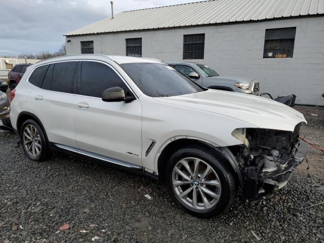 5UXTR9C51JLC69415 - 2018 BMW X3 XDRIVE30I WHITE photo 4