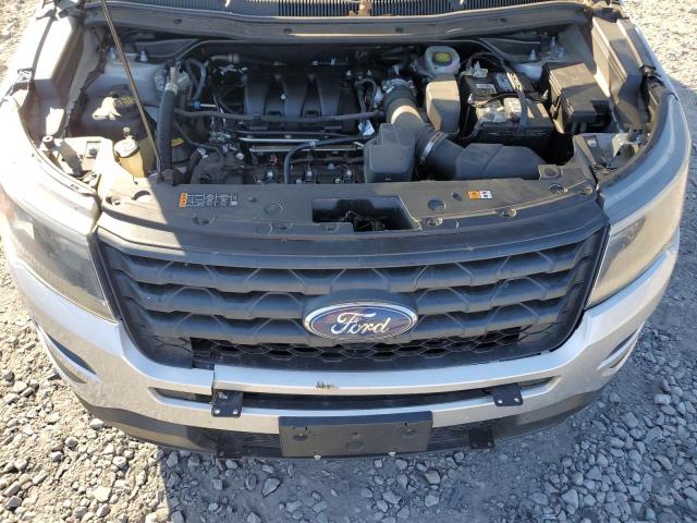 1FM5K8AR2HGE13581 - 2017 FORD EXPLORER POLICE INTERCEPTOR 银色 照片 12