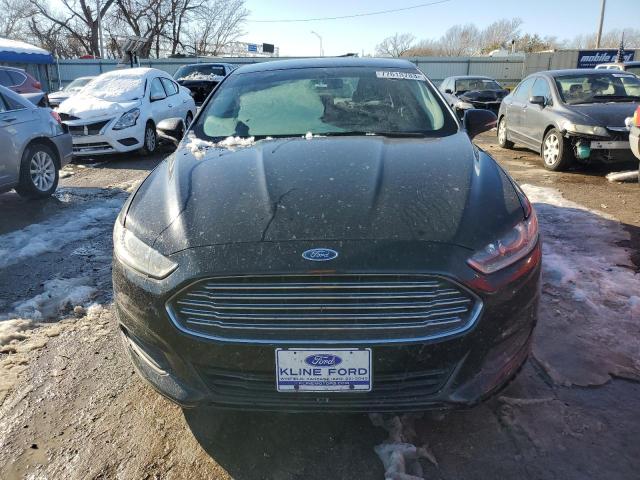 3FA6P0H74GR163855 - 2016 FORD FUSION SE BLACK photo 5