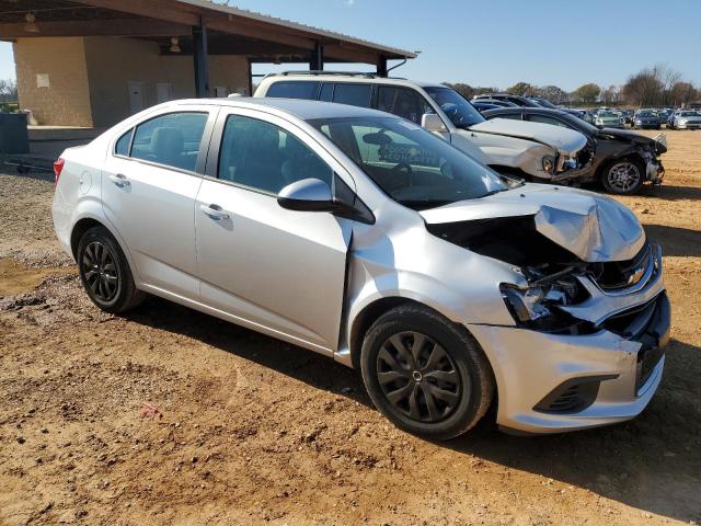 1G1JB5SH7J4119598 - 2018 CHEVROLET SONIC LS SILVER photo 4