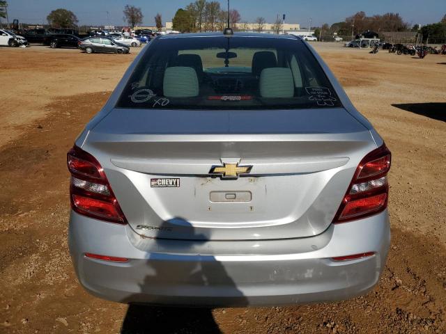 1G1JB5SH7J4119598 - 2018 CHEVROLET SONIC LS ვერცხლისფერი ფოტო 6
