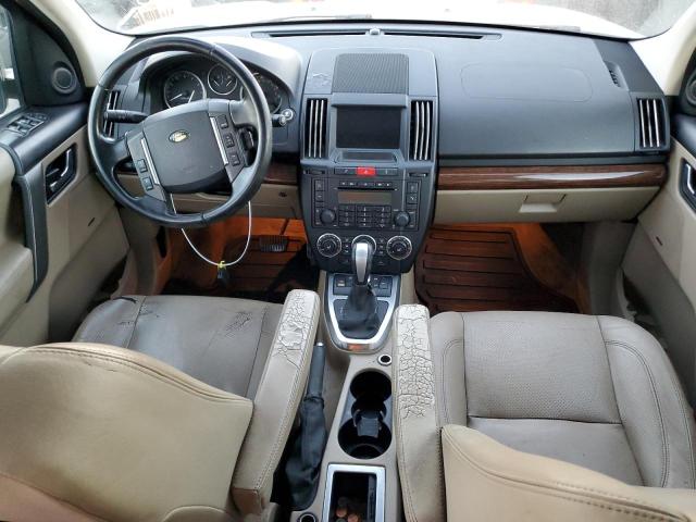 SALFT2BN4AH187115 - 2010 LAND ROVER LR2 HSE TECHNOLOGY WHITE photo 8