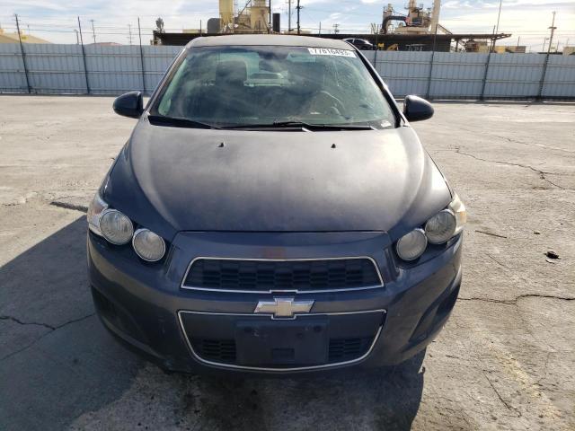 1G1JA5SGXD4208239 - 2013 CHEVROLET SONIC LS 灰色 照片 5