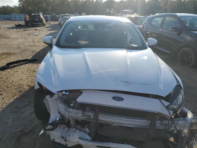 3FA6P0G73LR253087 - 2020 FORD FUSION S WHITE photo 5