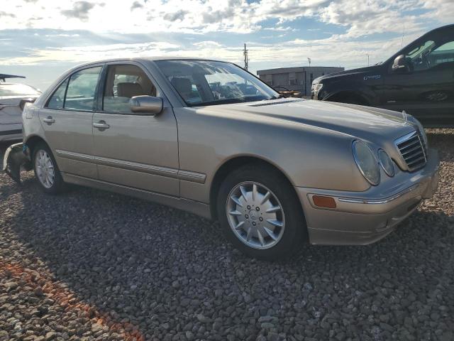 WDBJF65J7YB070794 - 2000 MERCEDES-BENZ E 320 TAN photo 4