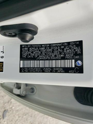 JTDKN3DP5E3060932 - 2014 TOYOTA PRIUS PLUG WHITE photo 13