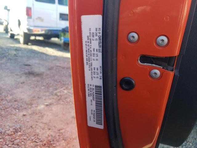 2B3LJ74W38H289207 - 2008 DODGE CHALLENGER SRT-8 双色 照片 12