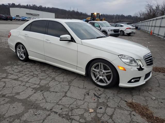 WDDHF9AB1BA321568 - 2011 MERCEDES-BENZ E 550 4MATIC WHITE photo 4