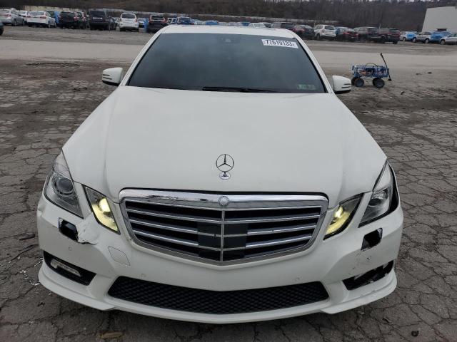 WDDHF9AB1BA321568 - 2011 MERCEDES-BENZ E 550 4MATIC WHITE photo 5