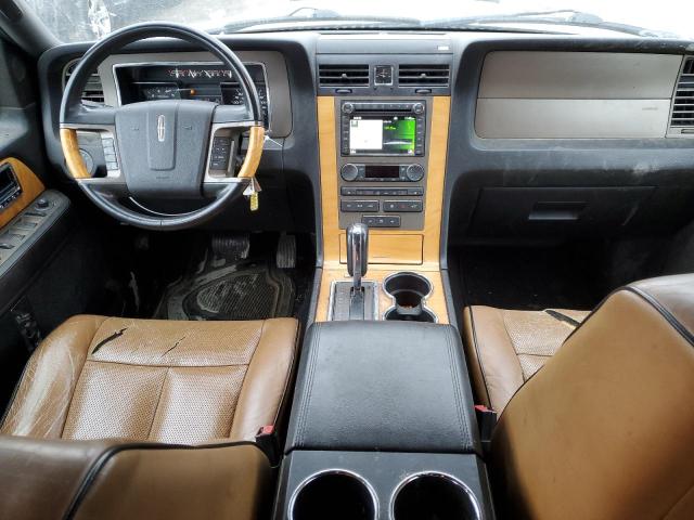 5LMJJ2J53BEJ07579 - 2011 LINCOLN NAVIGATOR თეთრი ფოტო 8