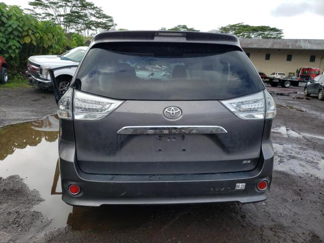 5TDXZ3DCXHS809587 - 2017 TOYOTA SIENNA SE GRAY photo 6