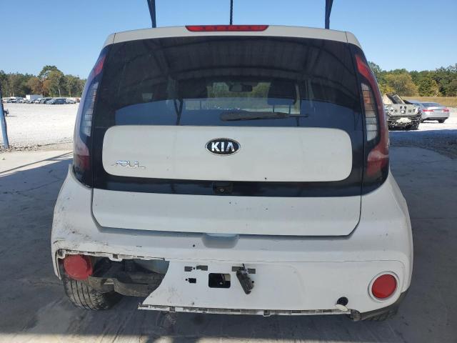 KNDJP3A57K7691694 - 2019 KIA SOUL + WHITE photo 6