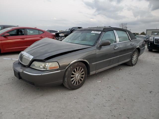1LNHM81W44Y615629 - 2004 LINCOLN TOWN CAR EXECUTIVE GRAY photo 1