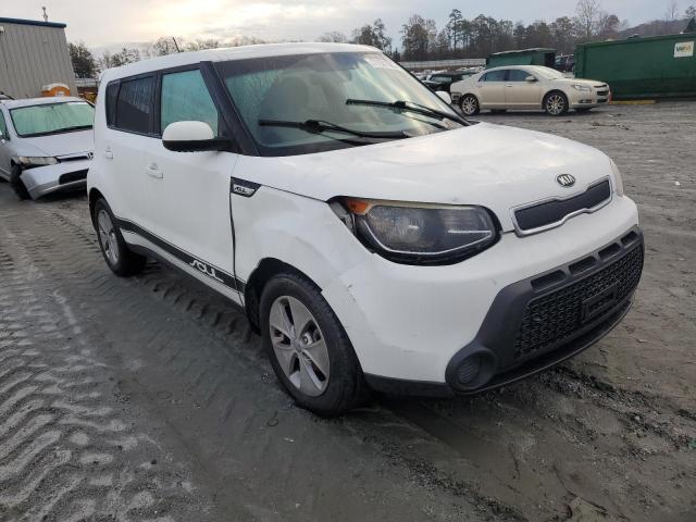 KNDJN2A24F7152638 - 2015 KIA SOUL WHITE photo 4