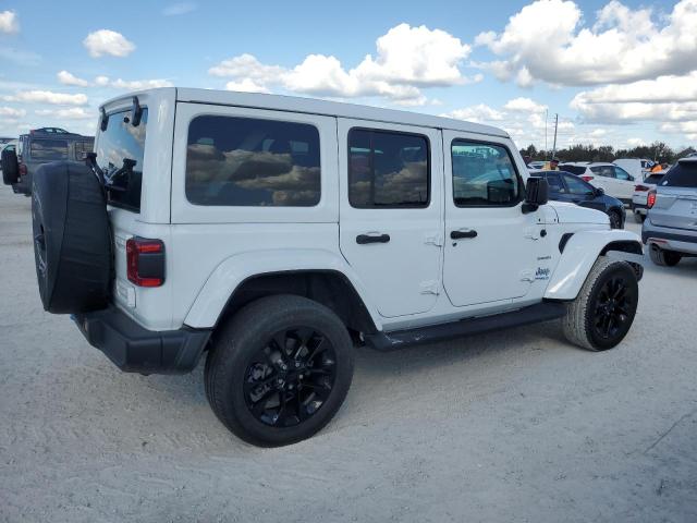 1C4JJXP63NW274415 - 2022 JEEP WRANGLER U SAHARA 4XE WHITE photo 3