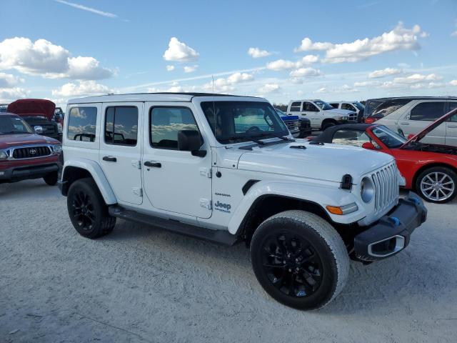 1C4JJXP63NW274415 - 2022 JEEP WRANGLER U SAHARA 4XE WHITE photo 4