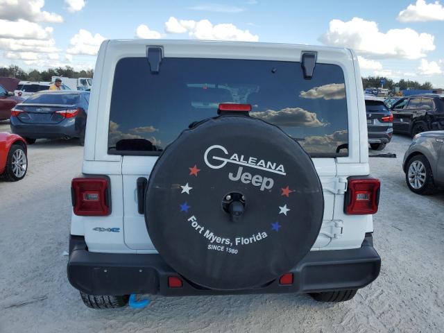 1C4JJXP63NW274415 - 2022 JEEP WRANGLER U SAHARA 4XE WHITE photo 6