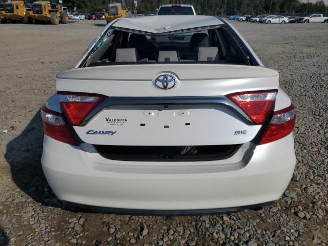 4T1BF1FK7HU369850 - 2017 TOYOTA CAMRY SE A LE WHITE photo 6