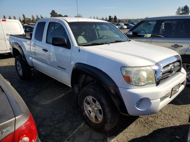 5TETU62N56Z213287 - 2006 TOYOTA TACOMA PRERUNNER ACCESS CAB WHITE photo 4