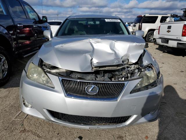 JTHCK262172009850 - 2007 LEXUS IS 250 WHITE photo 5