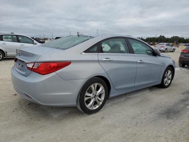 5NPEC4ACXBH227635 - 2011 HYUNDAI SONATA SE SILVER photo 3