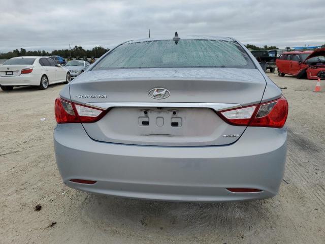 5NPEC4ACXBH227635 - 2011 HYUNDAI SONATA SE SILVER photo 6