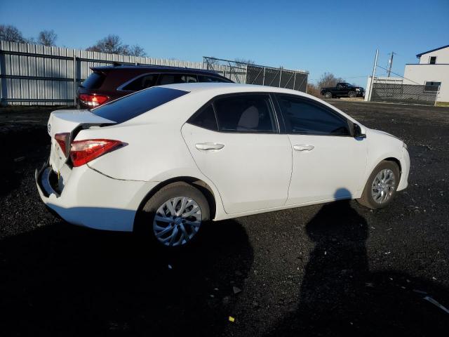 5YFBURHE5HP693246 - 2017 TOYOTA COROLLA L WHITE photo 3