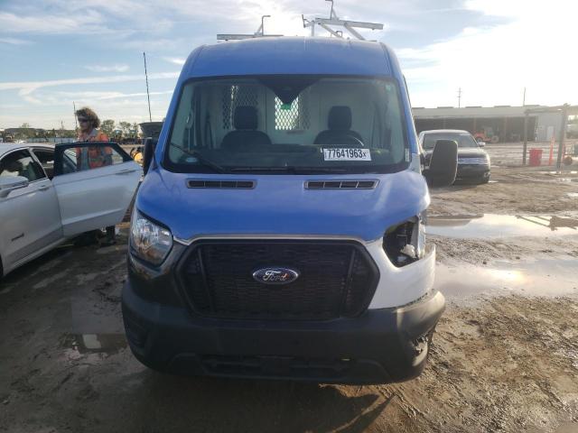 1FTBR1C82NKA40369 - 2022 FORD TRANSIT T-250 BLUE photo 5