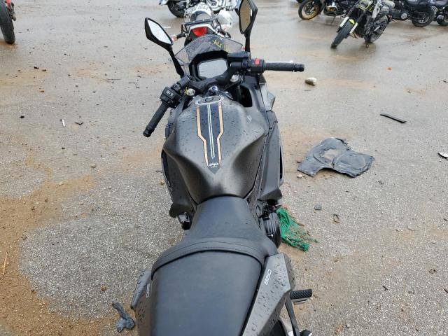 ML5EXER12PDA80461 - 2023 KAWASAKI EX650 R GRAY photo 6