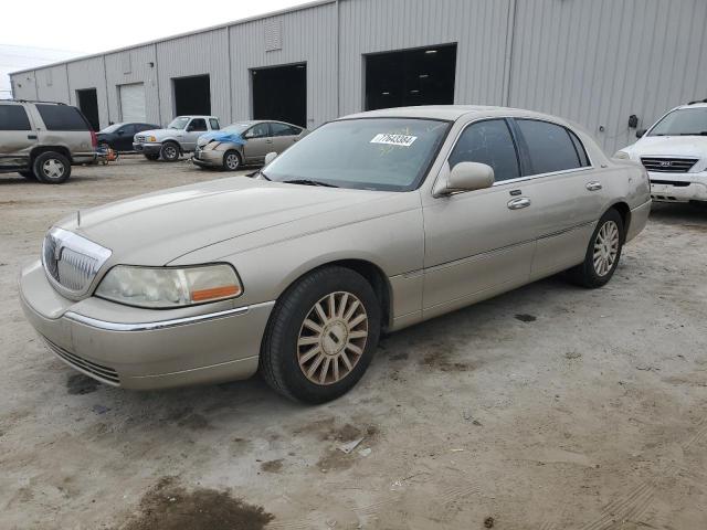 1LNHM81W24Y655840 - 2004 LINCOLN TOWN CAR EXECUTIVE TAN photo 1