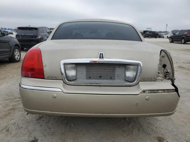 1LNHM81W24Y655840 - 2004 LINCOLN TOWN CAR EXECUTIVE TAN photo 6