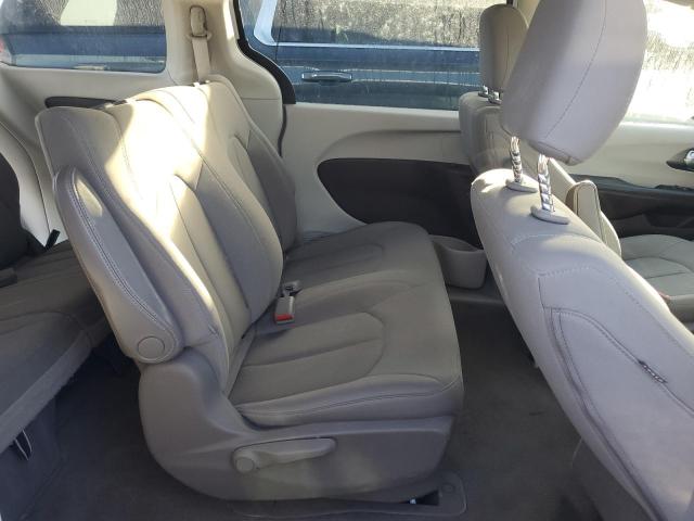 2C4RC1AG0JR103300 - 2018 CHRYSLER PACIFICA L WHITE photo 11
