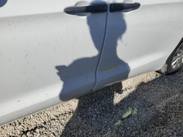 2C4RC1AG0JR103300 - 2018 CHRYSLER PACIFICA L WHITE photo 13