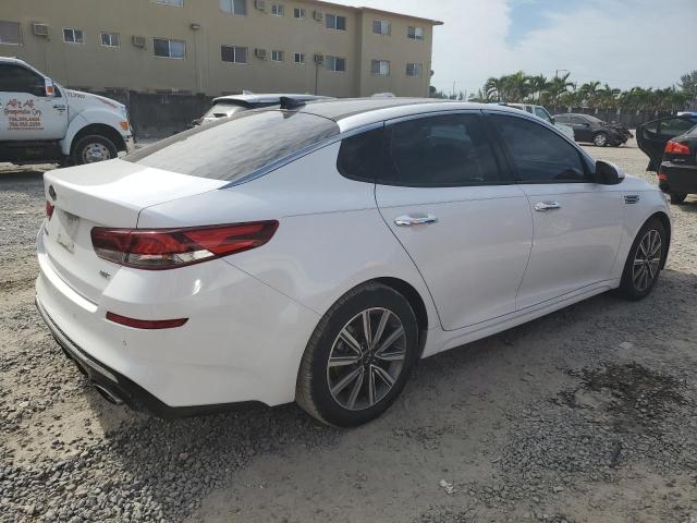 5XXGU4L10LG424439 - 2020 KIA OPTIMA EX WHITE photo 3