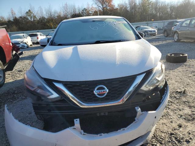 3N1AB7AP5HL654464 - 2017 NISSAN SENTRA S WHITE photo 5