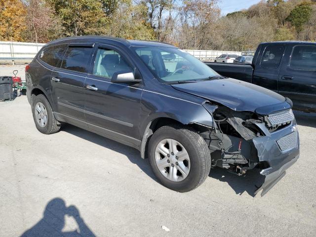 1GNKVFED3CJ329709 - 2012 CHEVROLET TRAVERSE LS GRAY photo 4