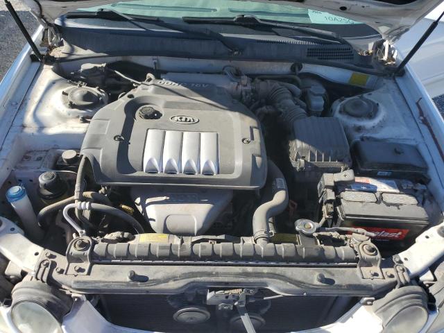 KNAGD126765469041 - 2006 KIA OPTIMA LX WHITE photo 11