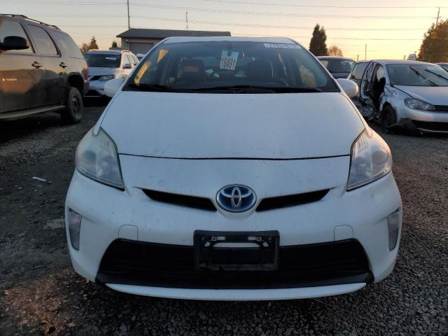 JTDKN3DU3F0446063 - 2015 TOYOTA PRIUS WHITE photo 5