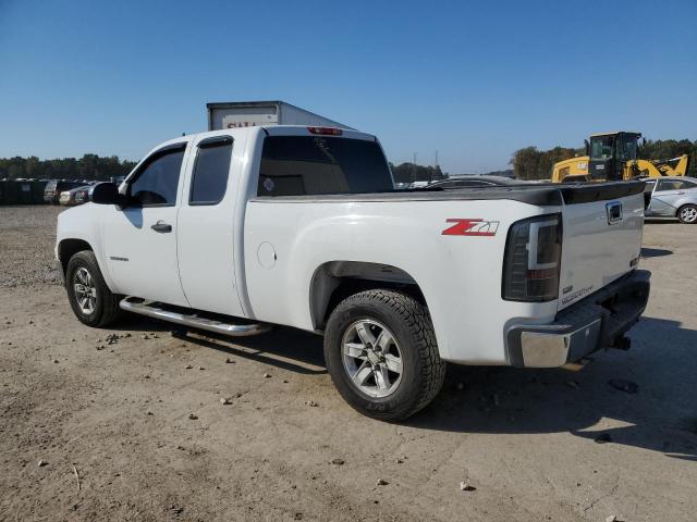 1GTSCVE04AZ168906 - 2010 GMC SIERRA C1500 SLE WHITE photo 2