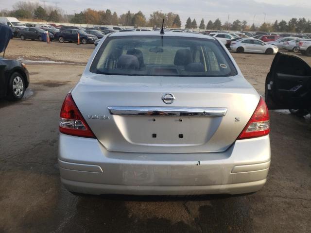 3N1BC11E87L401991 - 2007 NISSAN VERSA S SILVER photo 6