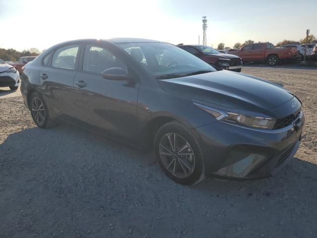 3KPF24AD4PE618582 - 2023 KIA FORTE LX GRAY photo 4