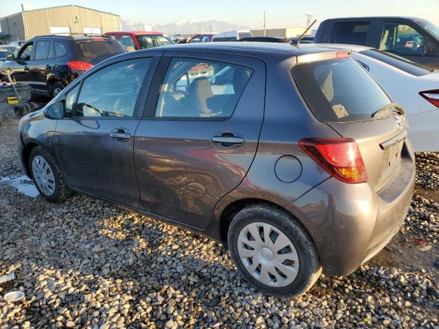 VNKKTUD3XHA082375 - 2017 TOYOTA YARIS L CHARCOAL photo 2