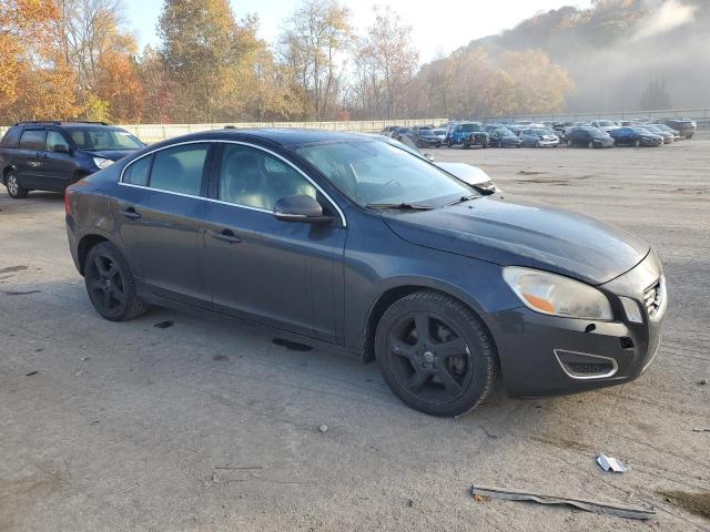 YV1612FS7D2227413 - 2013 VOLVO S60 T5 CHARCOAL photo 4