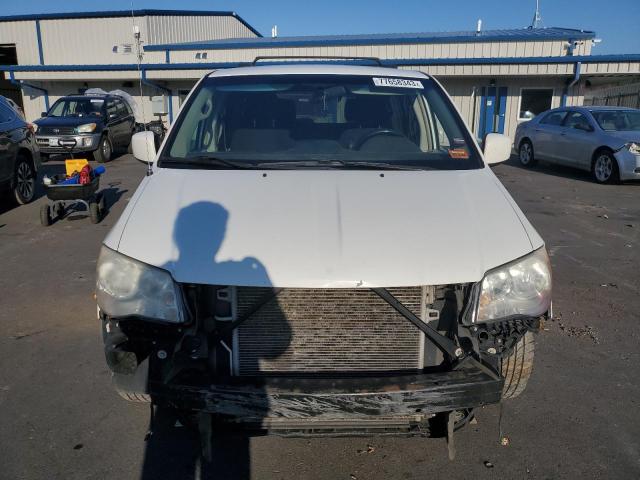 2A4RR5DG2BR603939 - 2011 CHRYSLER TOWN & COU TOURING WHITE photo 5