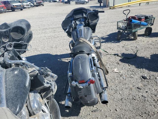 1HD1KHC19MB672147 - 2021 HARLEY-DAVIDSON FLTRX 银色 照片 4