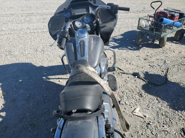 1HD1KHC19MB672147 - 2021 HARLEY-DAVIDSON FLTRX 银色 照片 6