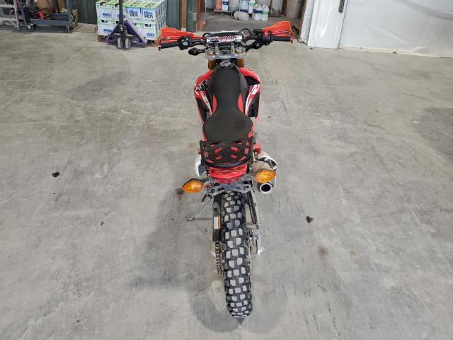 MLHMD4410J5102108 - 2018 HONDA CRF250 L RED photo 6