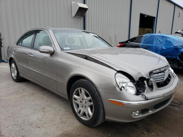 WDBUF65J45A611881 - 2005 MERCEDES-BENZ E 320 SILVER photo 4